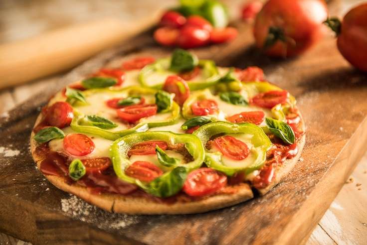Pizza de espelta con tomate cherry y pimiento - Veritas