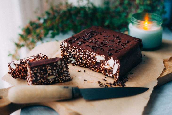 Turrón vegano de chocolate crujiente - Recetas - Veritas
