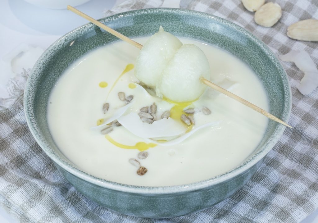  Sopa de meló i coco - Receptes - Veritas