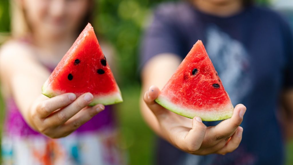 Com pots aconseguir que els nens mengin fruita - Veritas