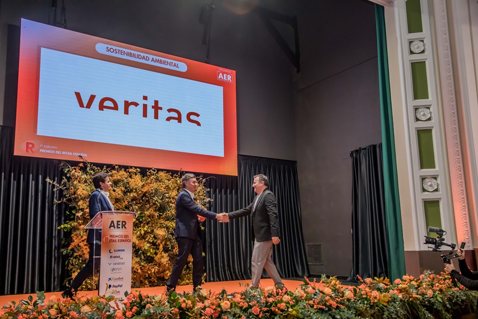 Veritas premiada en los I Premios del Retail Español 2023 - Ahora en Veritas - Supermercados ecológicos