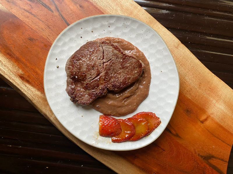 Filet de vedella amb salsa de maduixes - Veritas