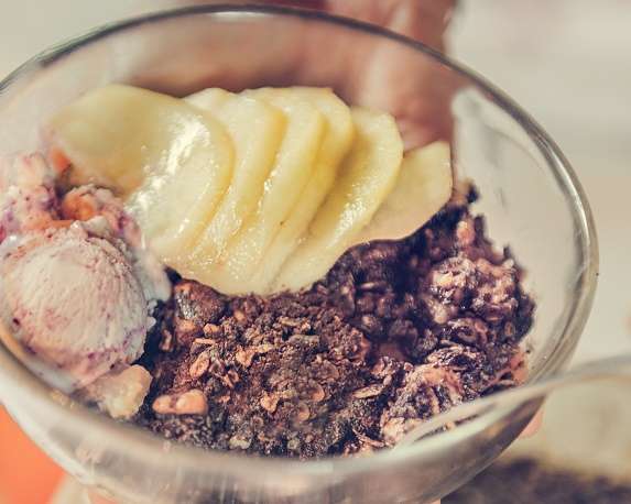 Crumble de caquis y peras - Veritas