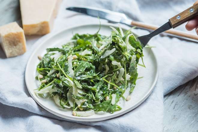 Ensalada fácil de rúcula - Recetas - Veritas