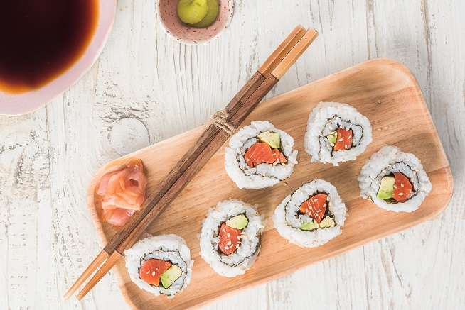 Makis de salmó i alvocat - Receptes - Campanya cuina oriental octubre - Veritas